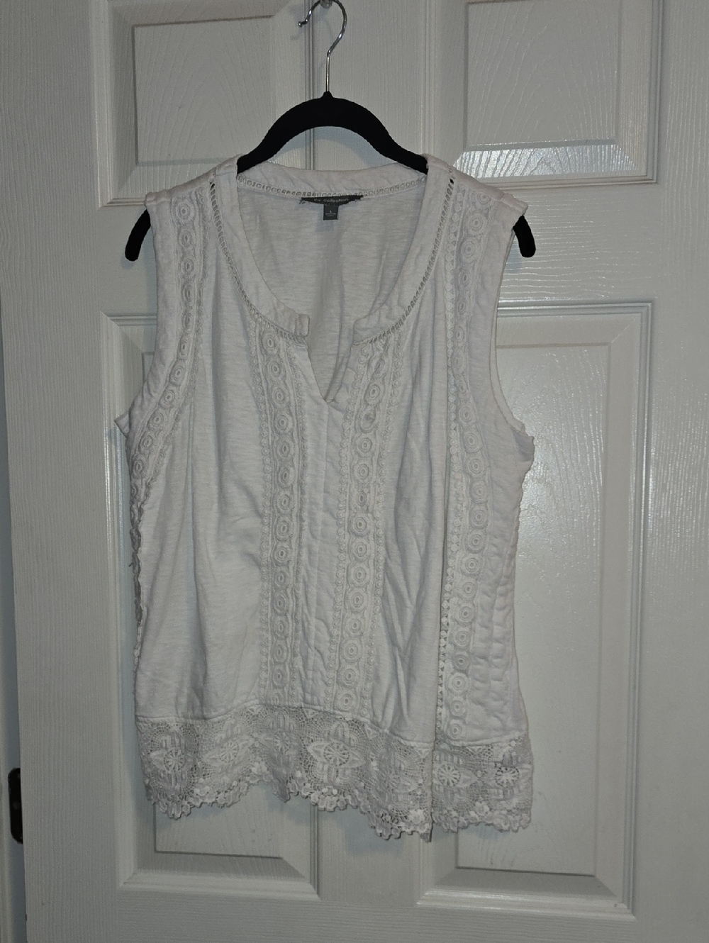 NY Collection White Crochet-Trim Sleeveless Tank‎